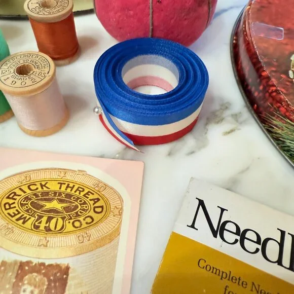 Huge Vintage Sewing Notion Bundle 25 pieces! - Picture 13 of 17